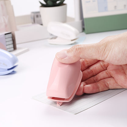 1pc Mini Stapler Portable, Student Stapler